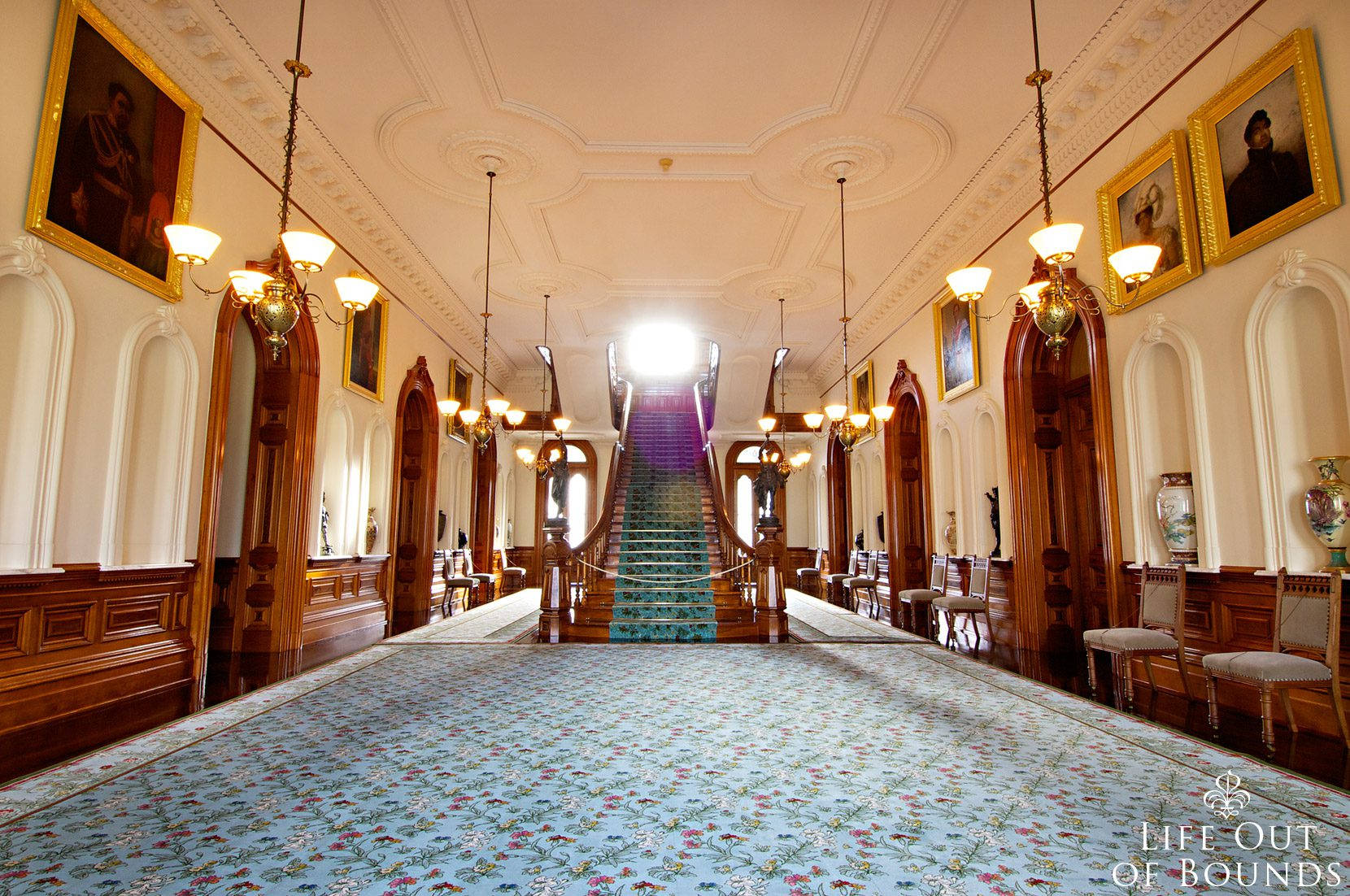 Grand Hall Inside Iolani Palace Wallpaper