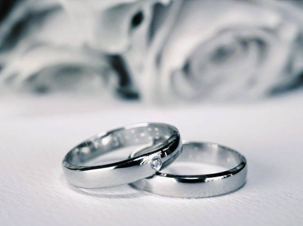 Grayish Black Wedding Rings Wallpaper