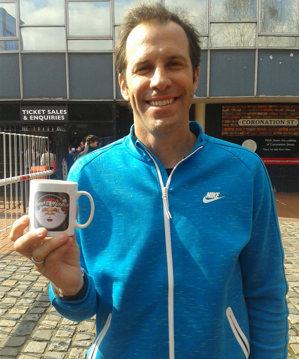 Greg Rusedski With Christmas Mug Wallpaper