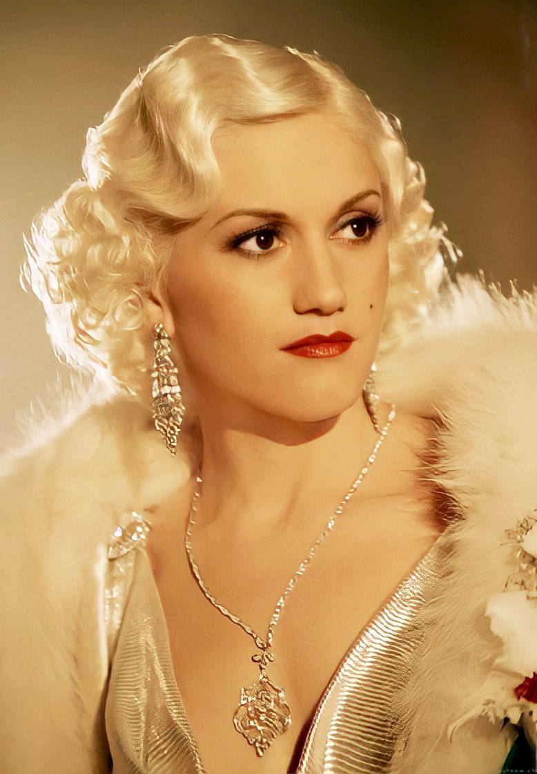 Gwen Stefani Fur Coat Wallpaper