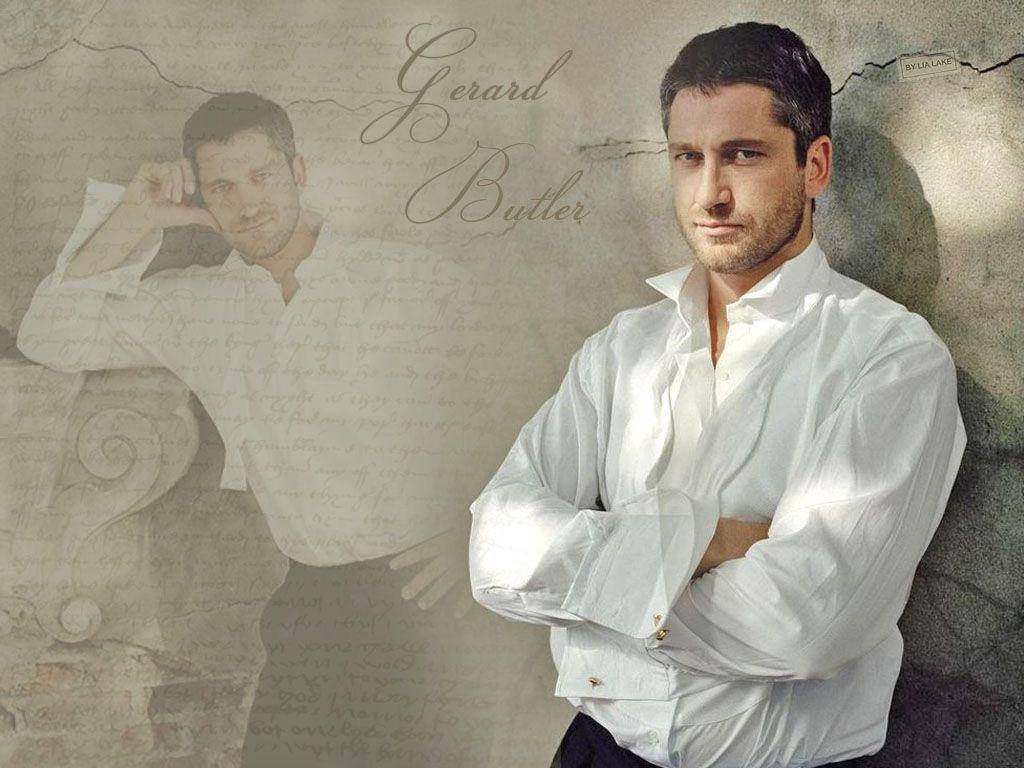 Handsome Gerard Butler In Elegant White Long Sleeves Wallpaper