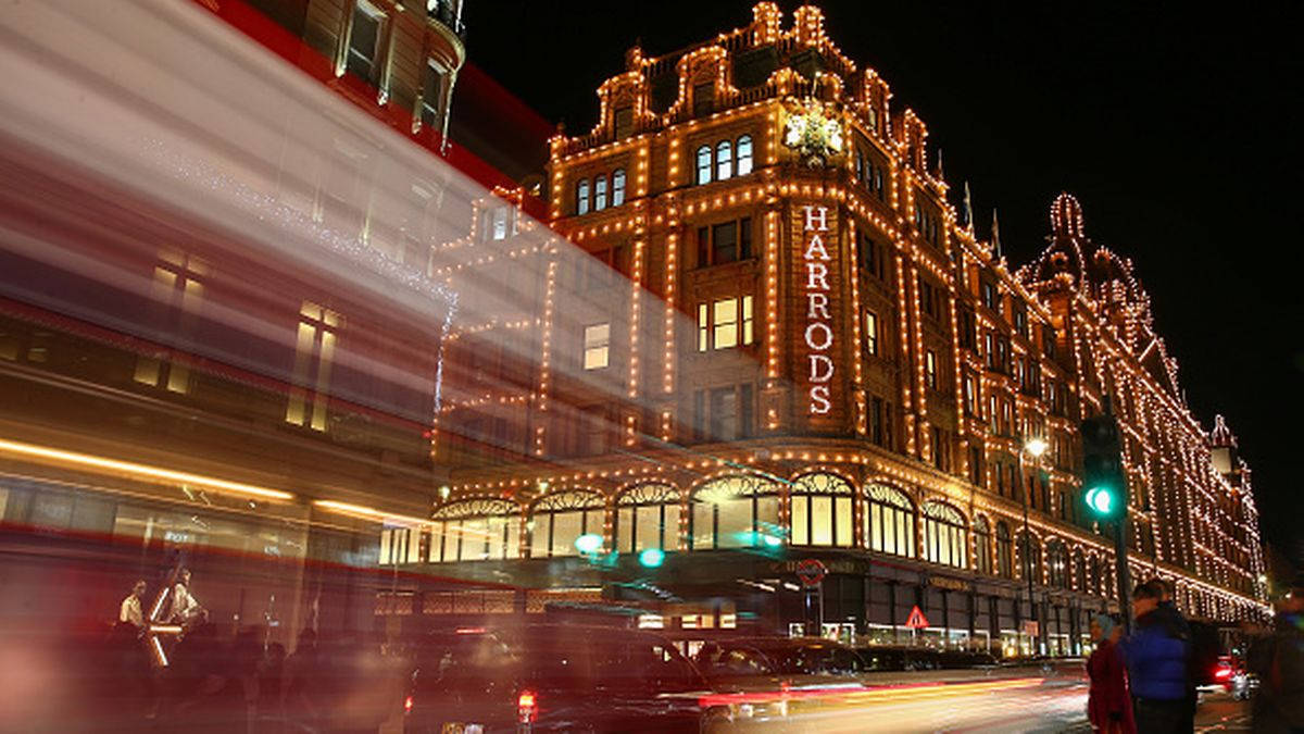 Harrods Bright Lights Night Wallpaper