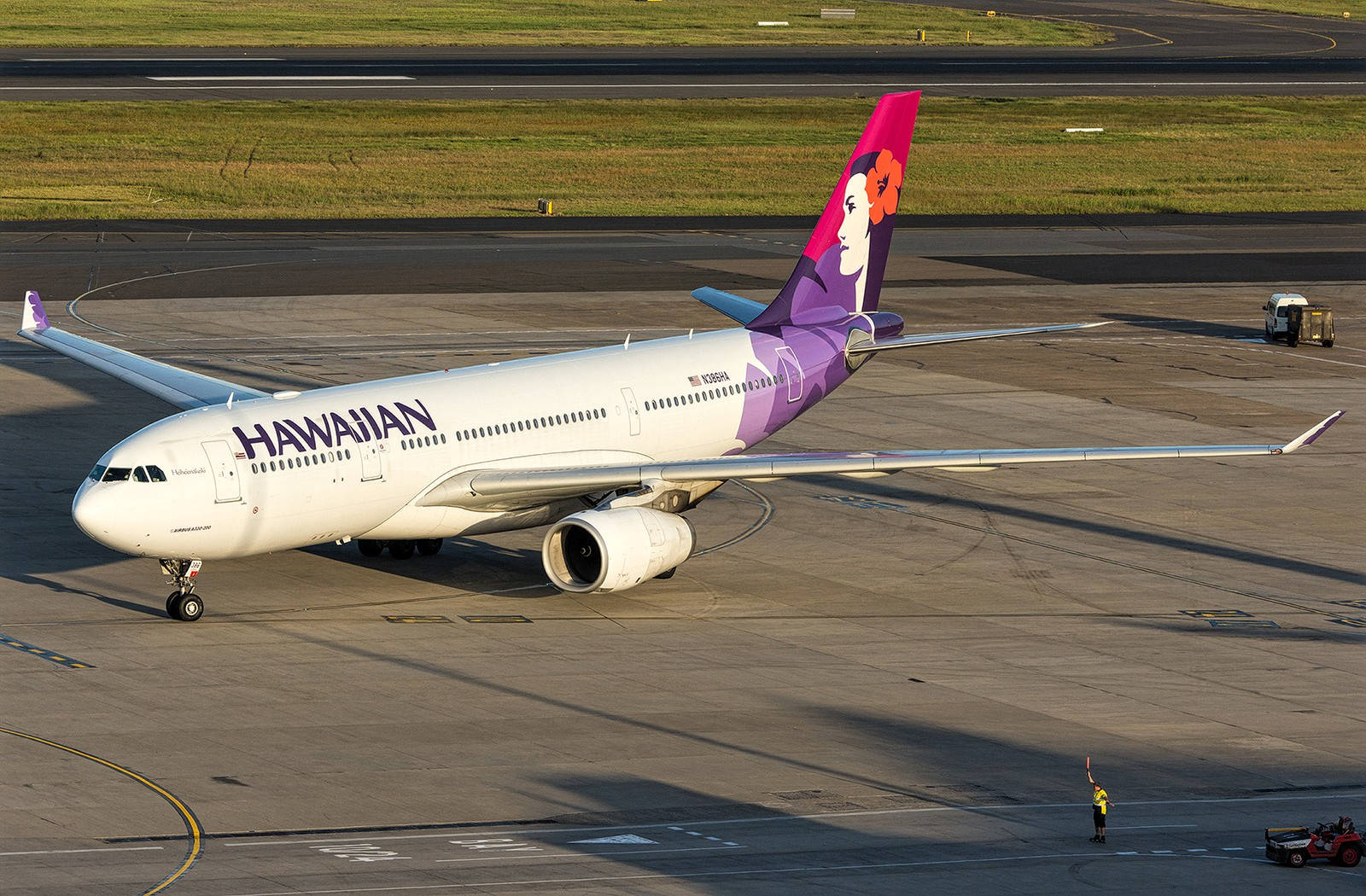 Hawaiian Airlines Plane On The Tarmac Wallpaper