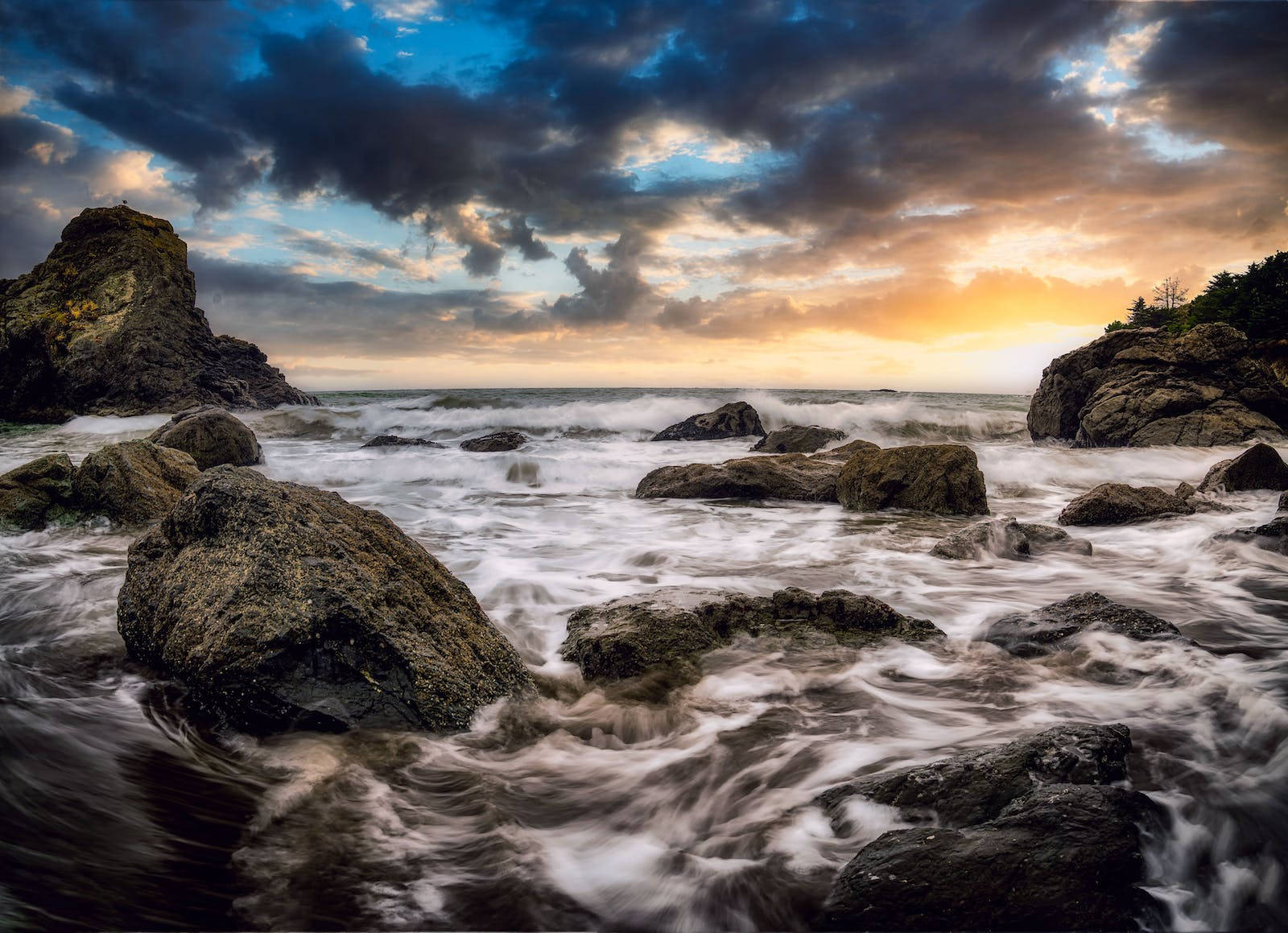 Hd Water Flowing Over Rocks Wallpaper