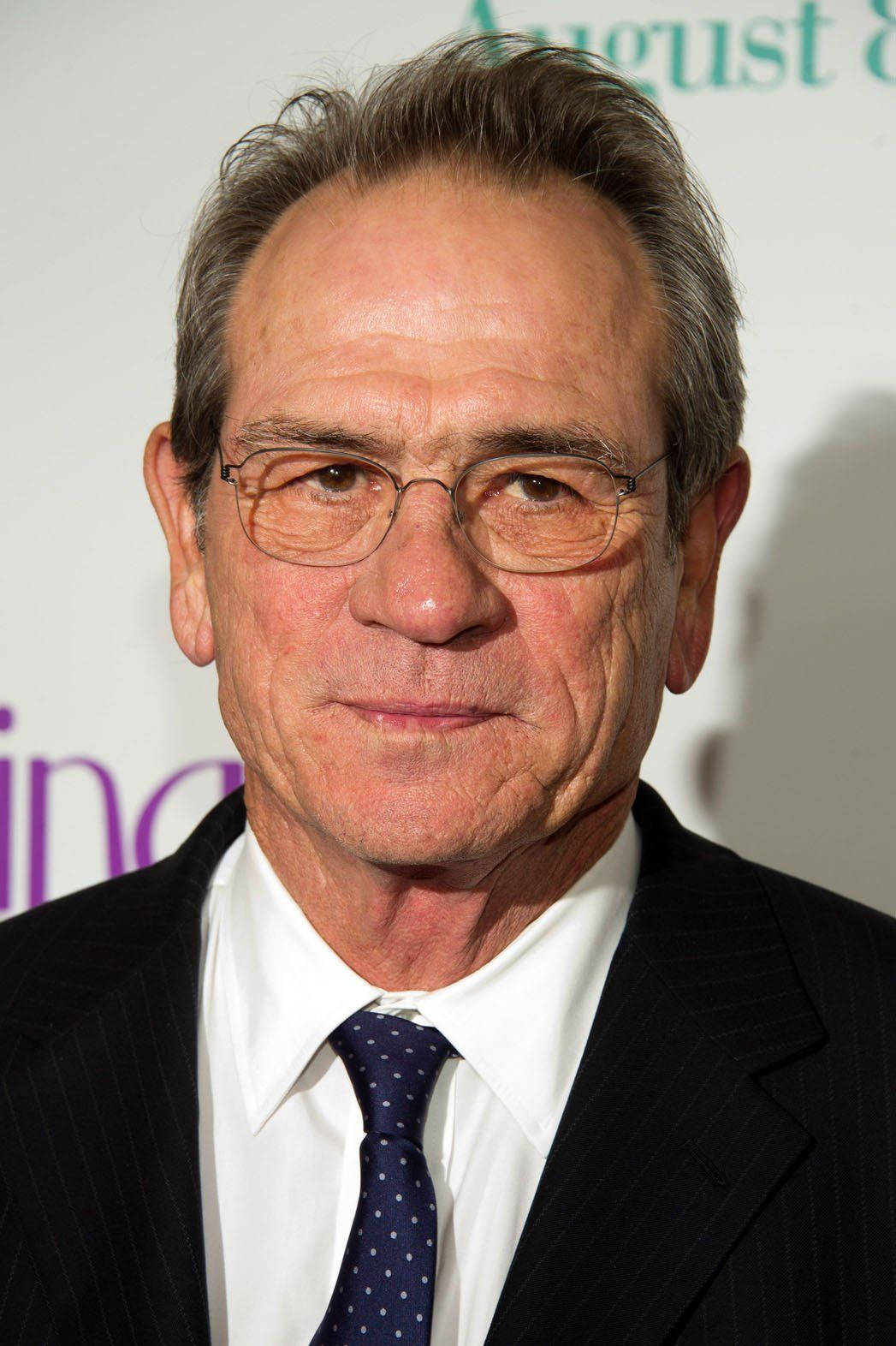 Headshot Portrait Of Tommy Lee Jones Wallpaper