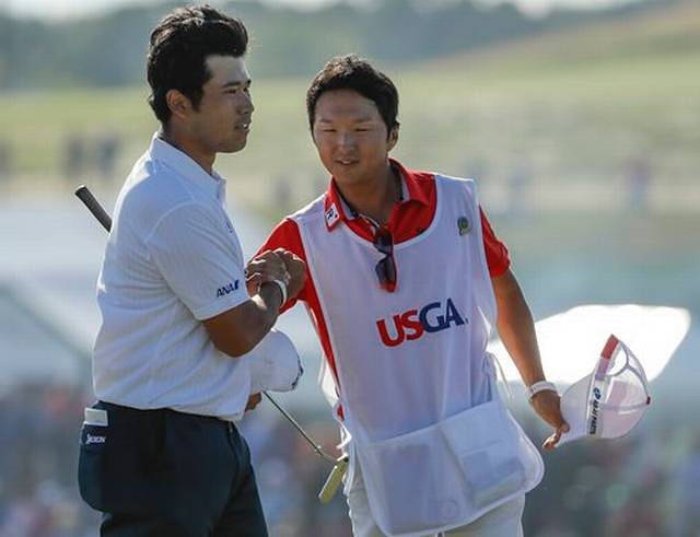 Hideki Matsuyama Caddie Handshake Wallpaper