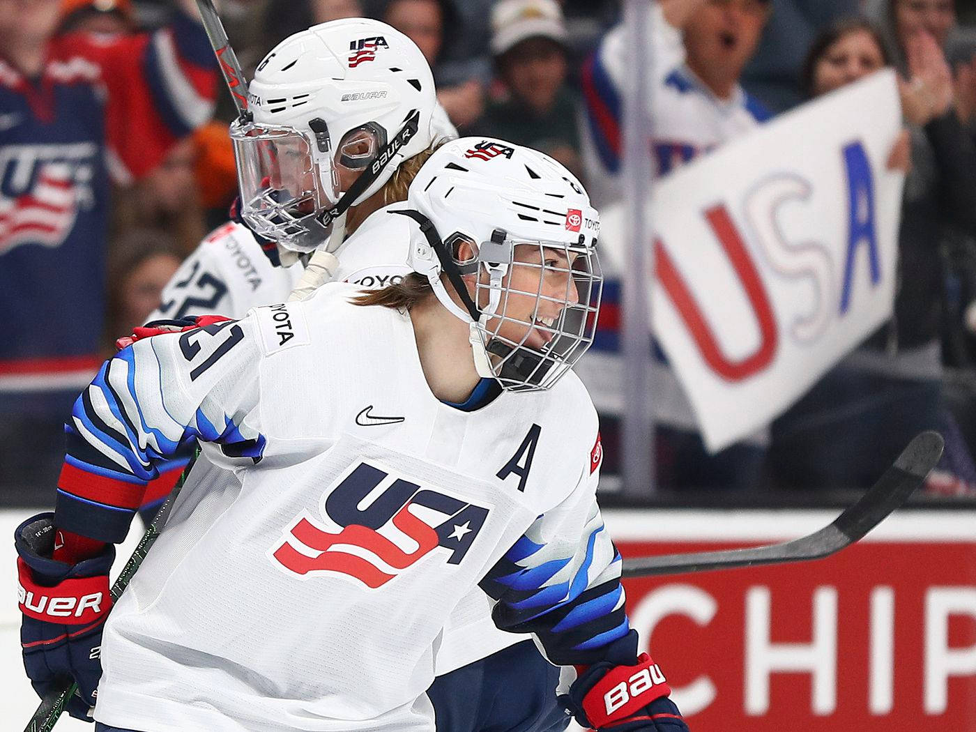 Hilary Knight World Class Athlete Wallpaper