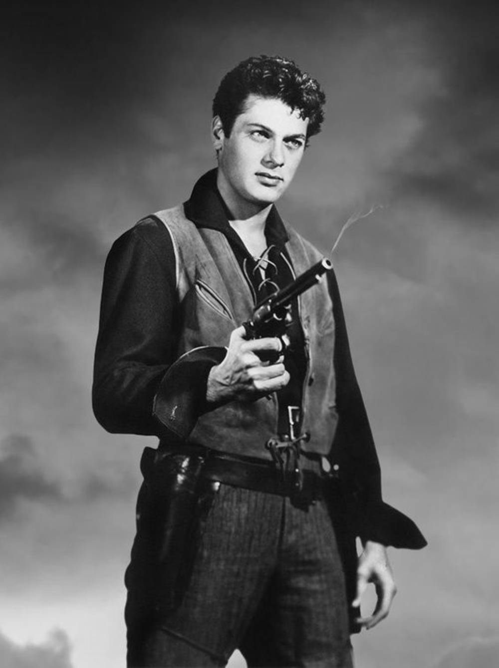 Holding Gun Tony Curtis Wallpaper