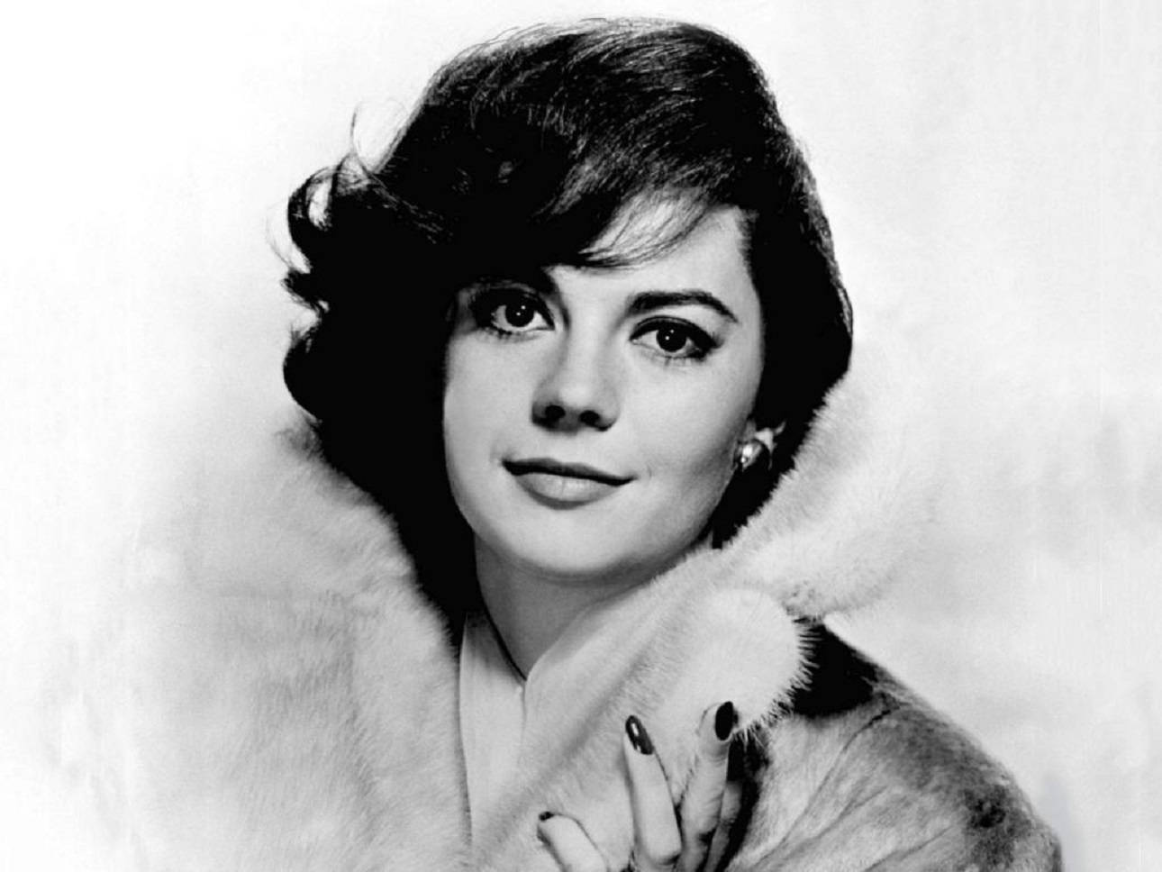 Hollywood Celebrity Natalie Wood Wallpaper