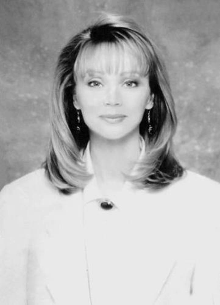 Hollywood Celebrity Shelley Long Vintage Photoshoot Wallpaper