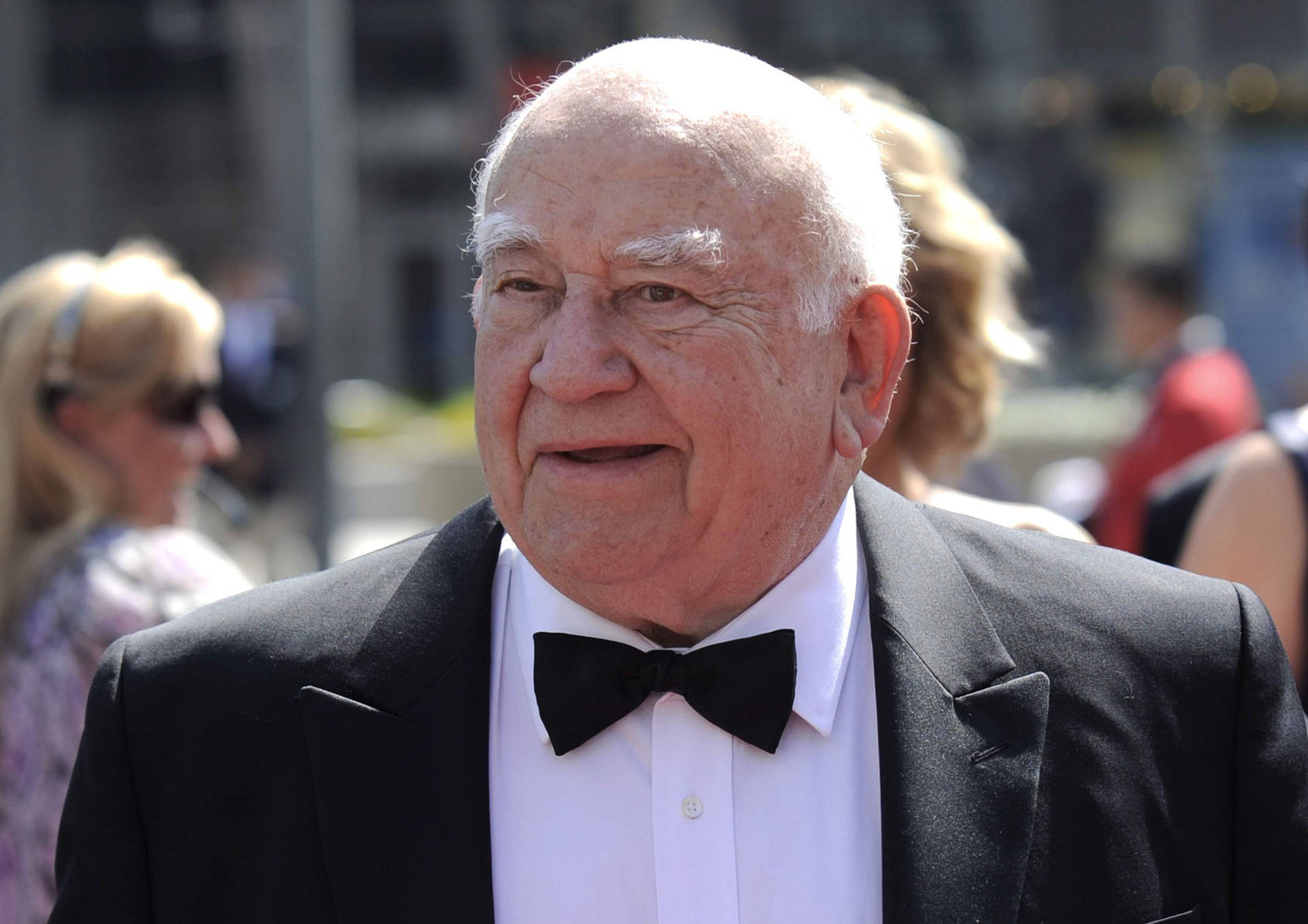 Hollywood Legend, Edward Asner In Classy Attire Wallpaper