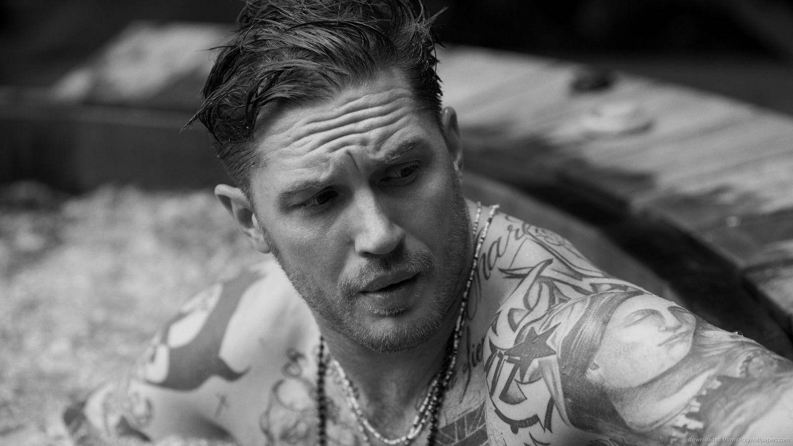 Hunk Tom Hardy Wallpaper