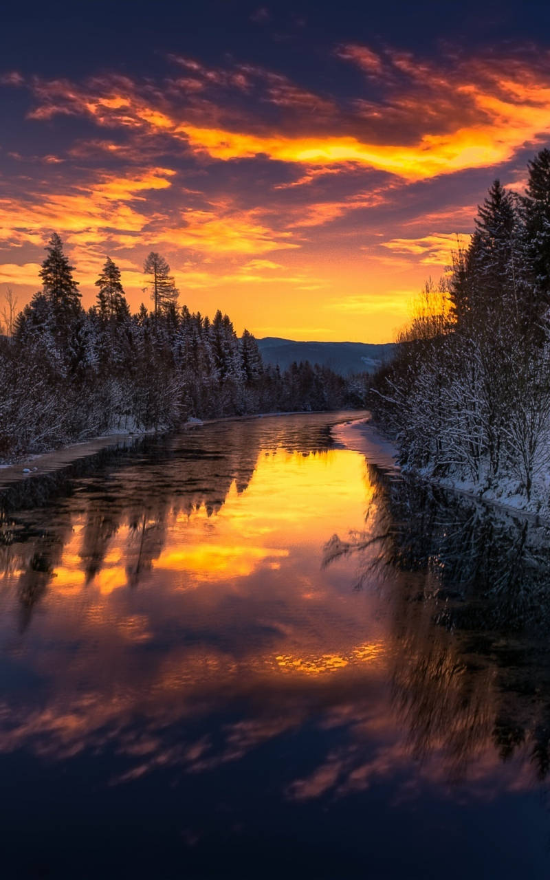 Idaho Lake During Sunset Wallpaper