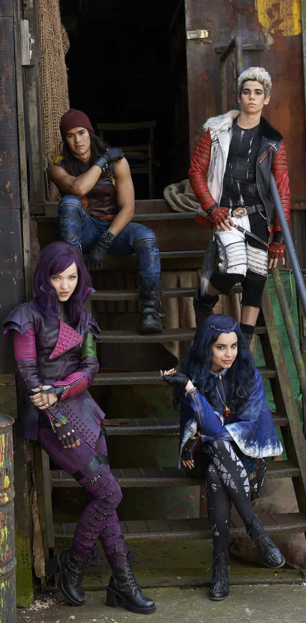 Image Disney Descendants Cast Ready For A New Adventure Wallpaper