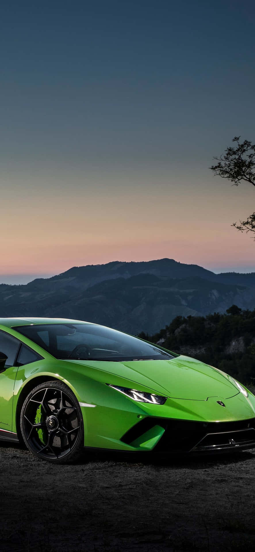 Image Luxury 2021 Lamborghini Urus With Emerald Green Exterior Wallpaper