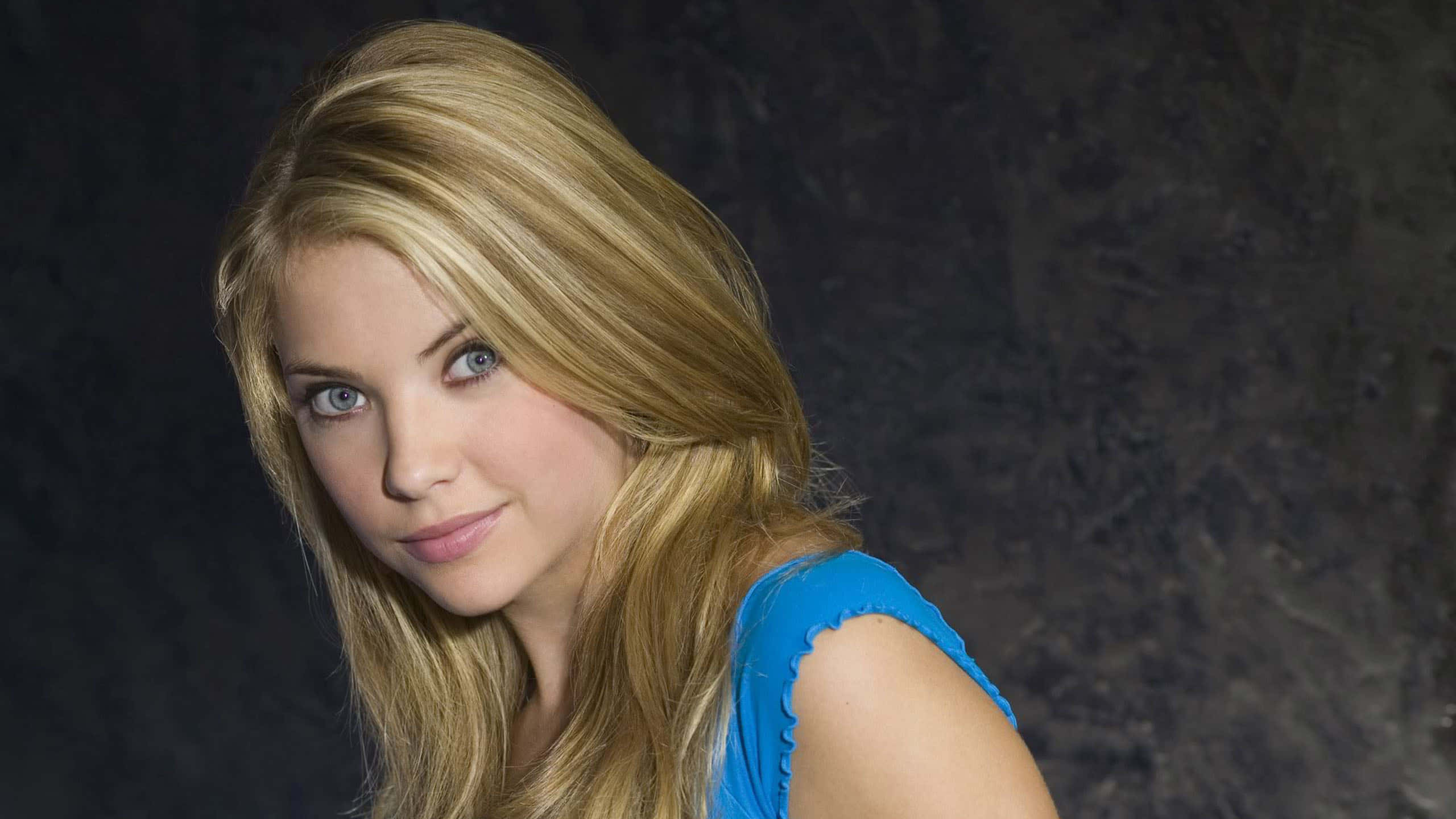 Indiana Evans Radiant Smile Wallpaper