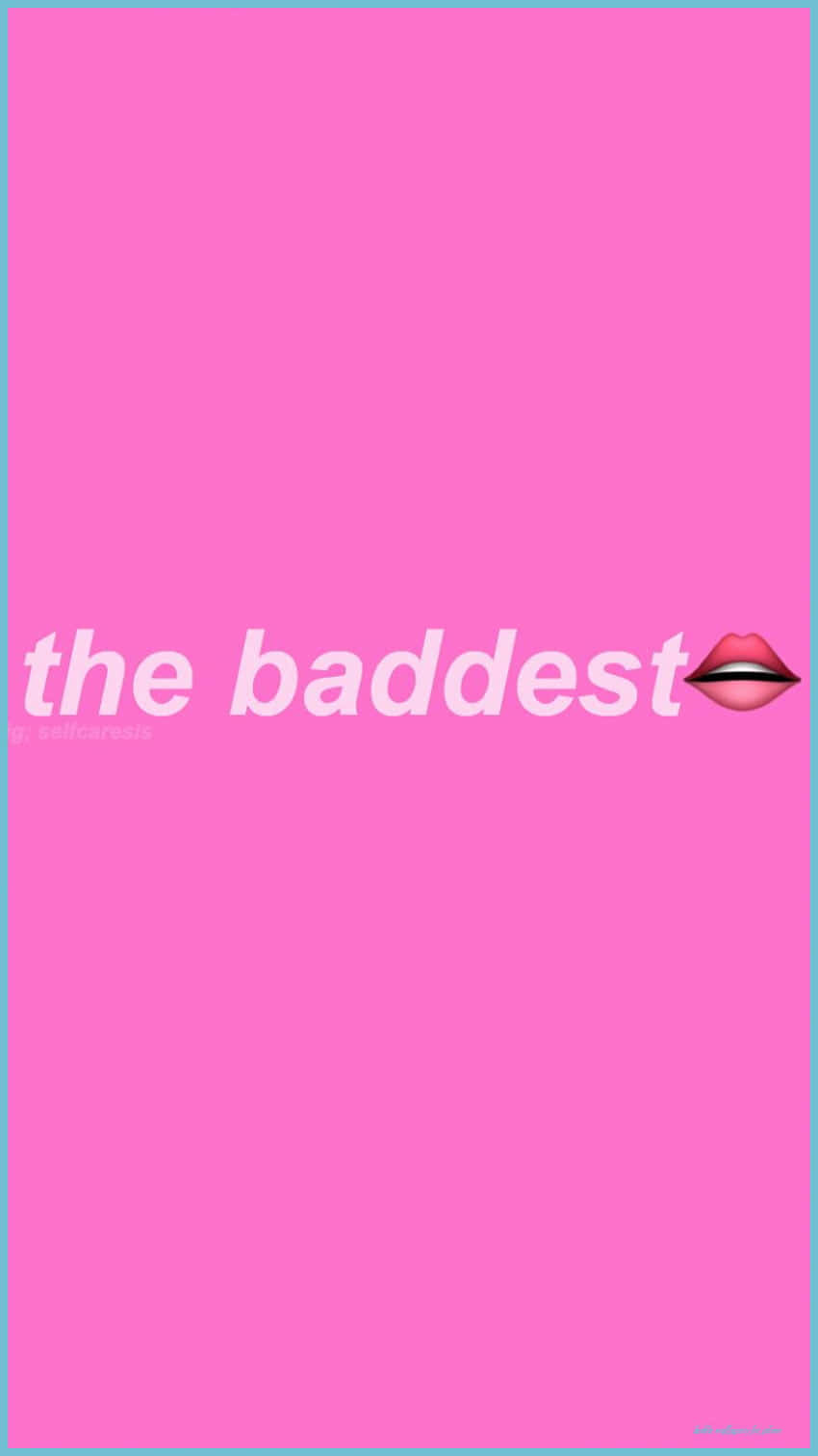 Insta Baddie With Lips Wallpaper