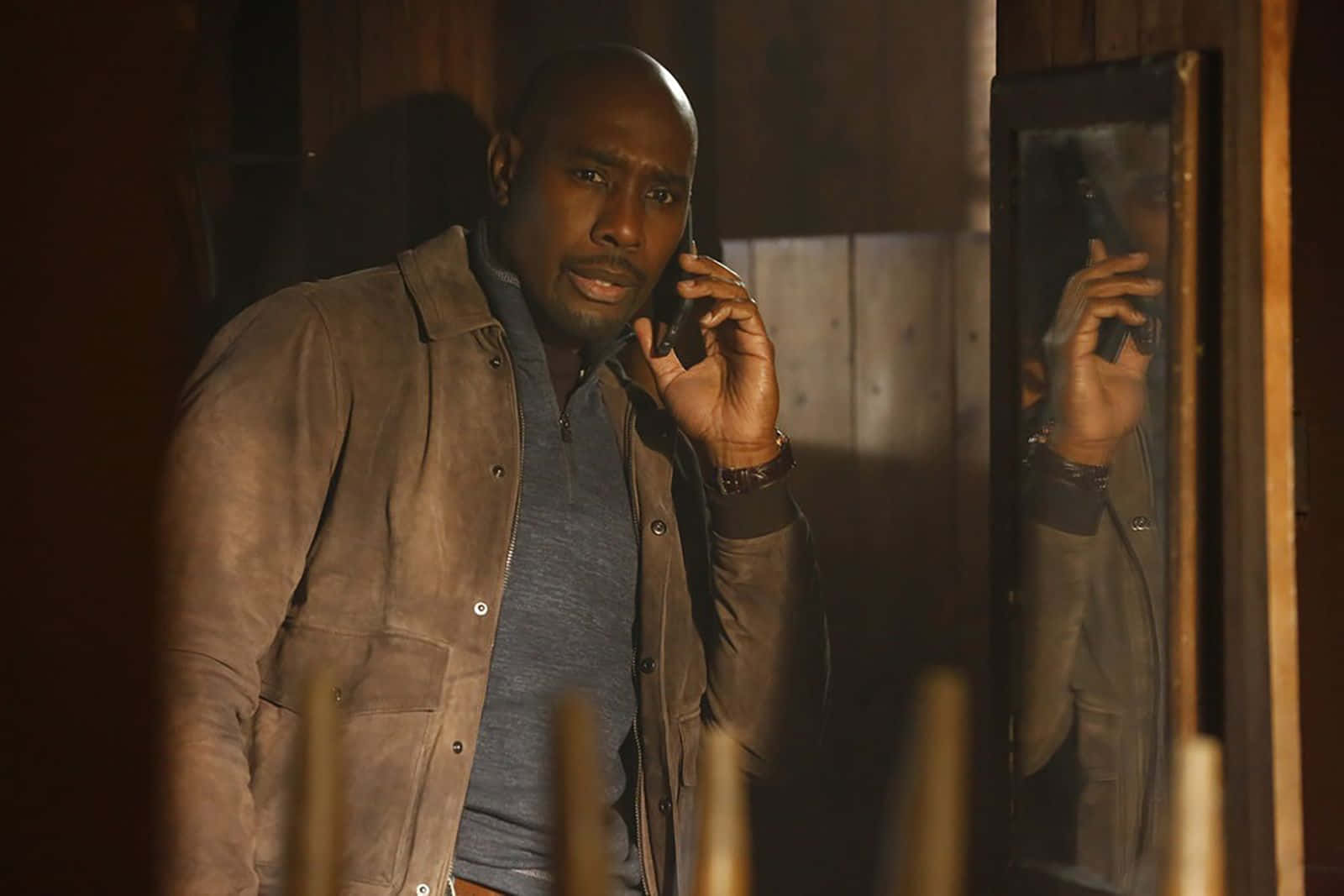 Intense Phone Call Scene Morris Chestnut Wallpaper