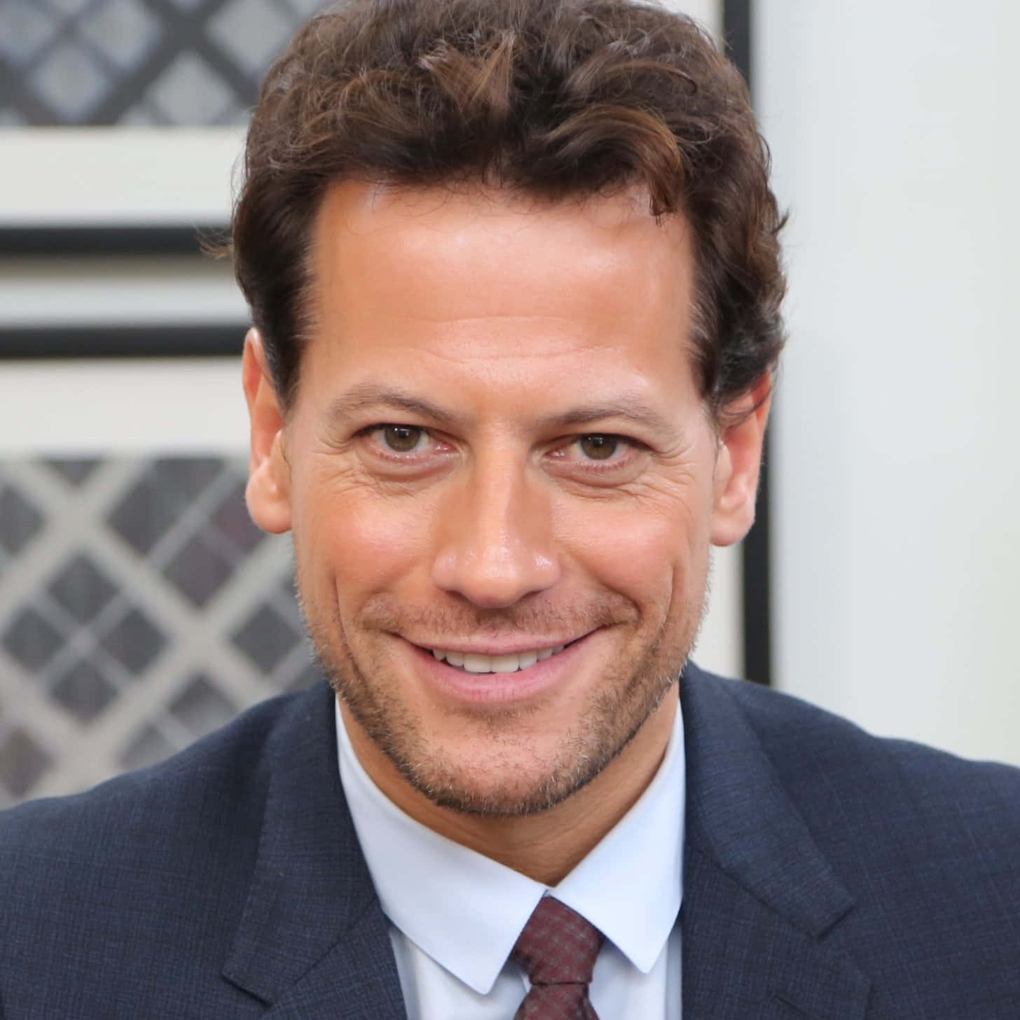 Ioan Gruffudd Wallpaper