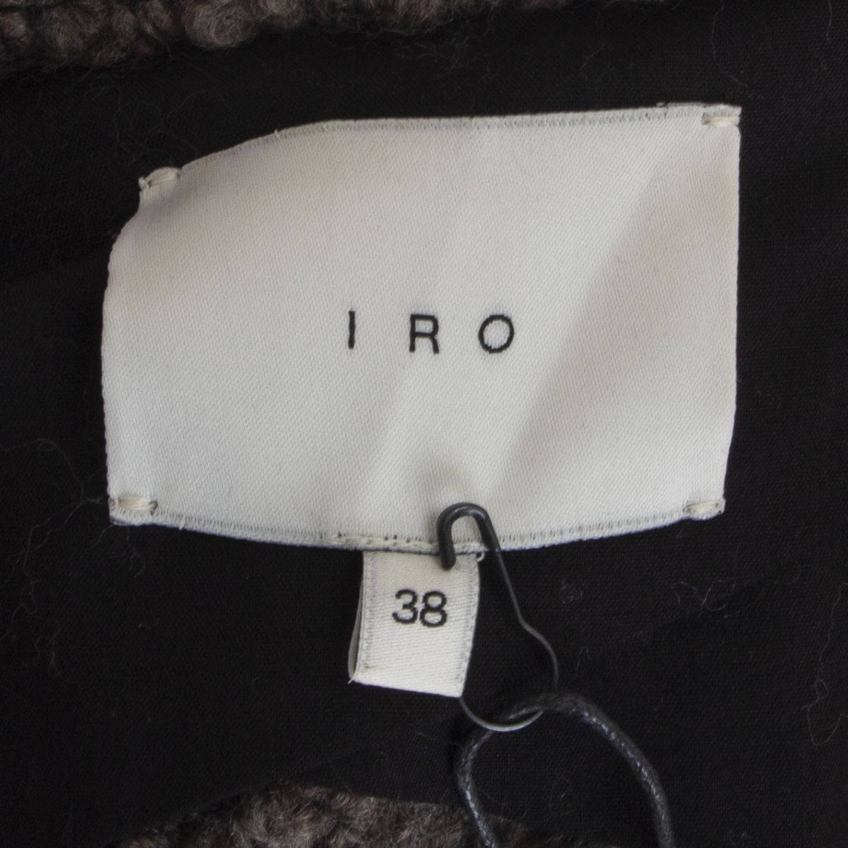 Iro Size 38 Wallpaper