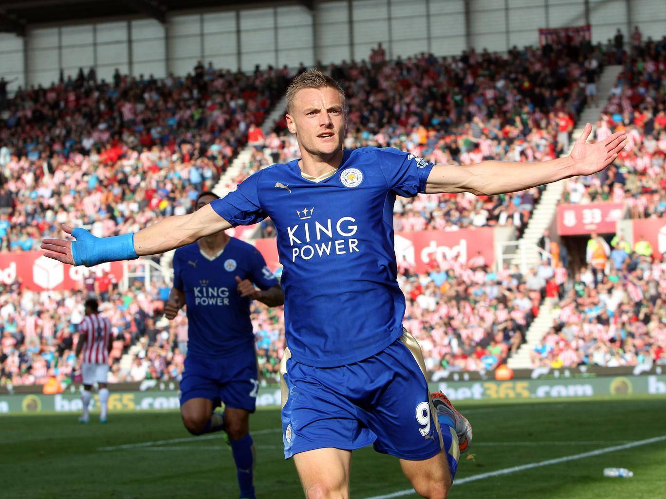 Jamie Vardy Running Wide Arms Wallpaper