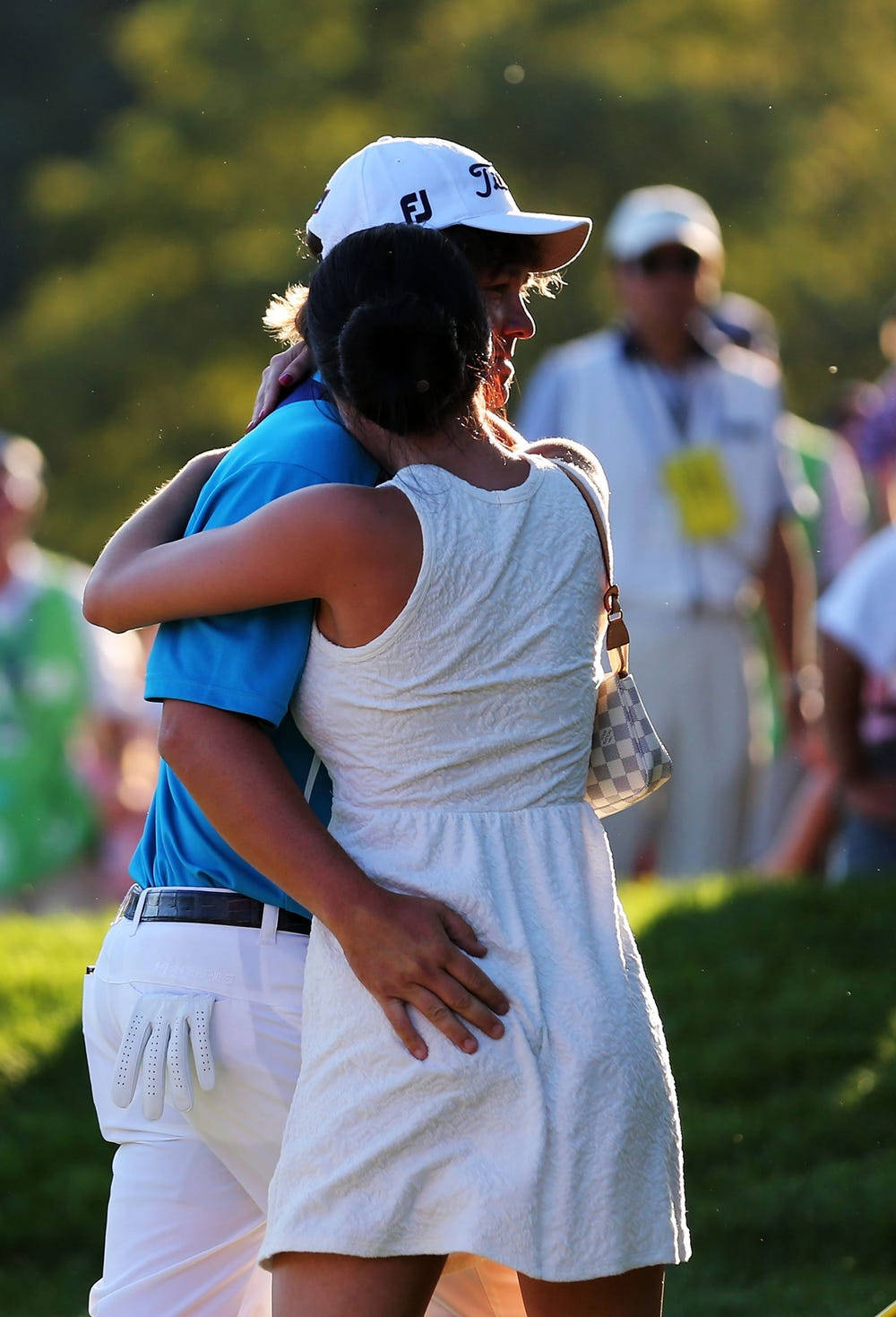 Jason Dufner Hugging His Wife Wallpaper