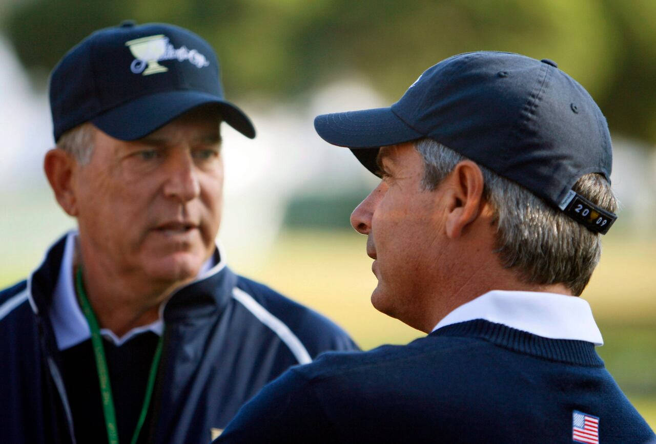 Jay Haas With Fellow Golfer Wallpaper