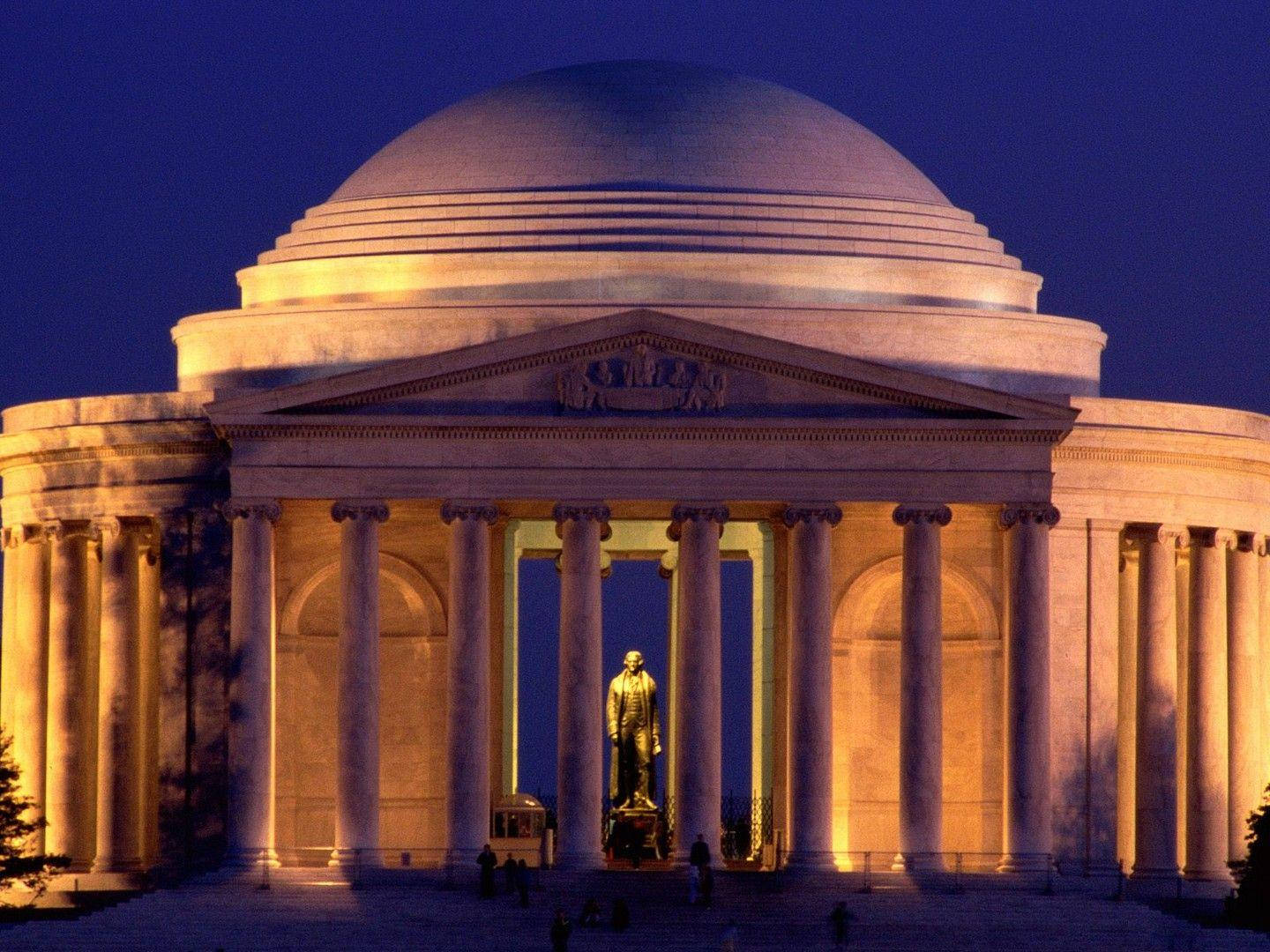 Jefferson Memorial Lit Up Wallpaper