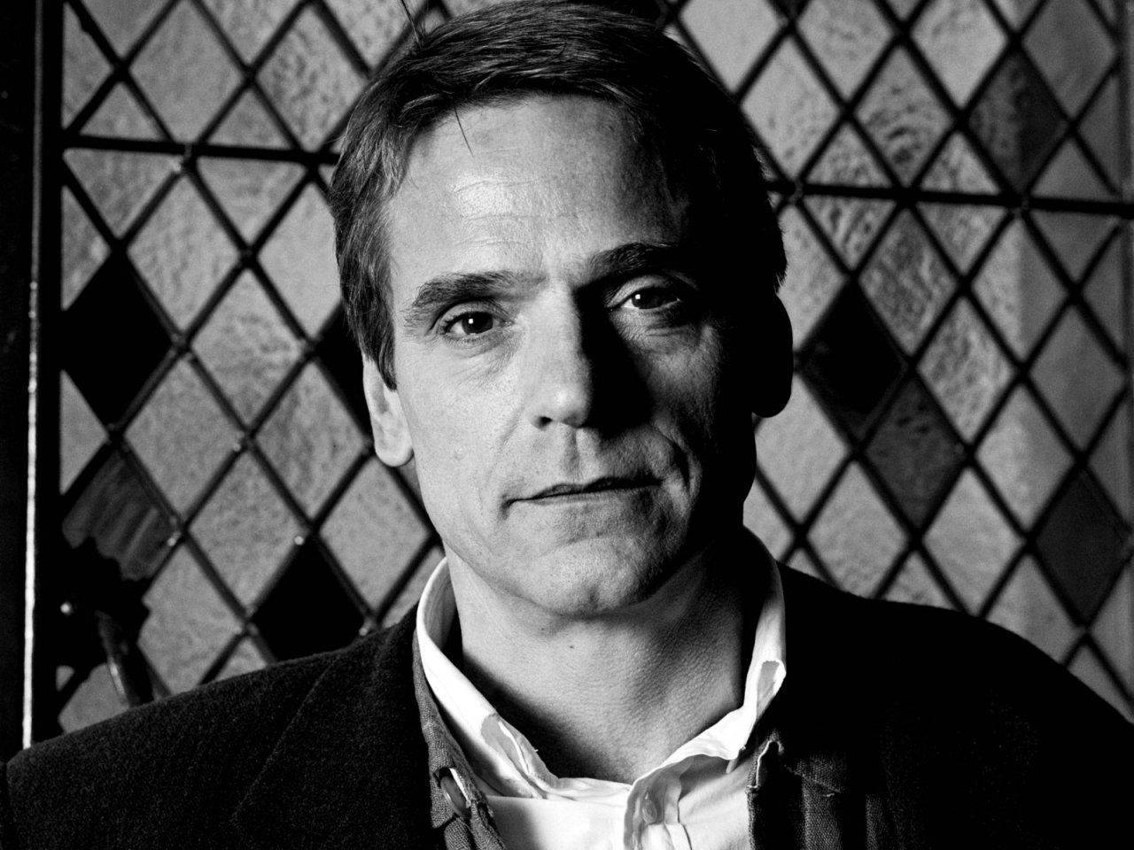 Jeremy Irons Bnw Portrait Wallpaper