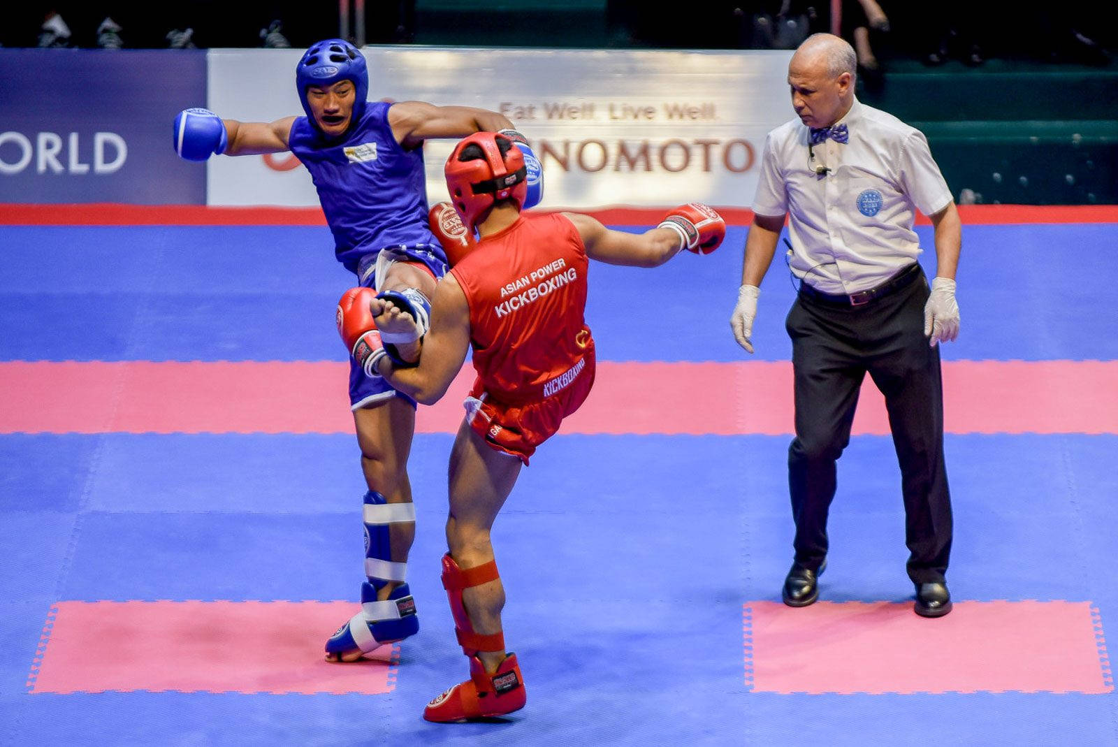 Jerry Olsim Versus Klinming Sarayut Kickboxing Competition 2019 Sea Games Wallpaper