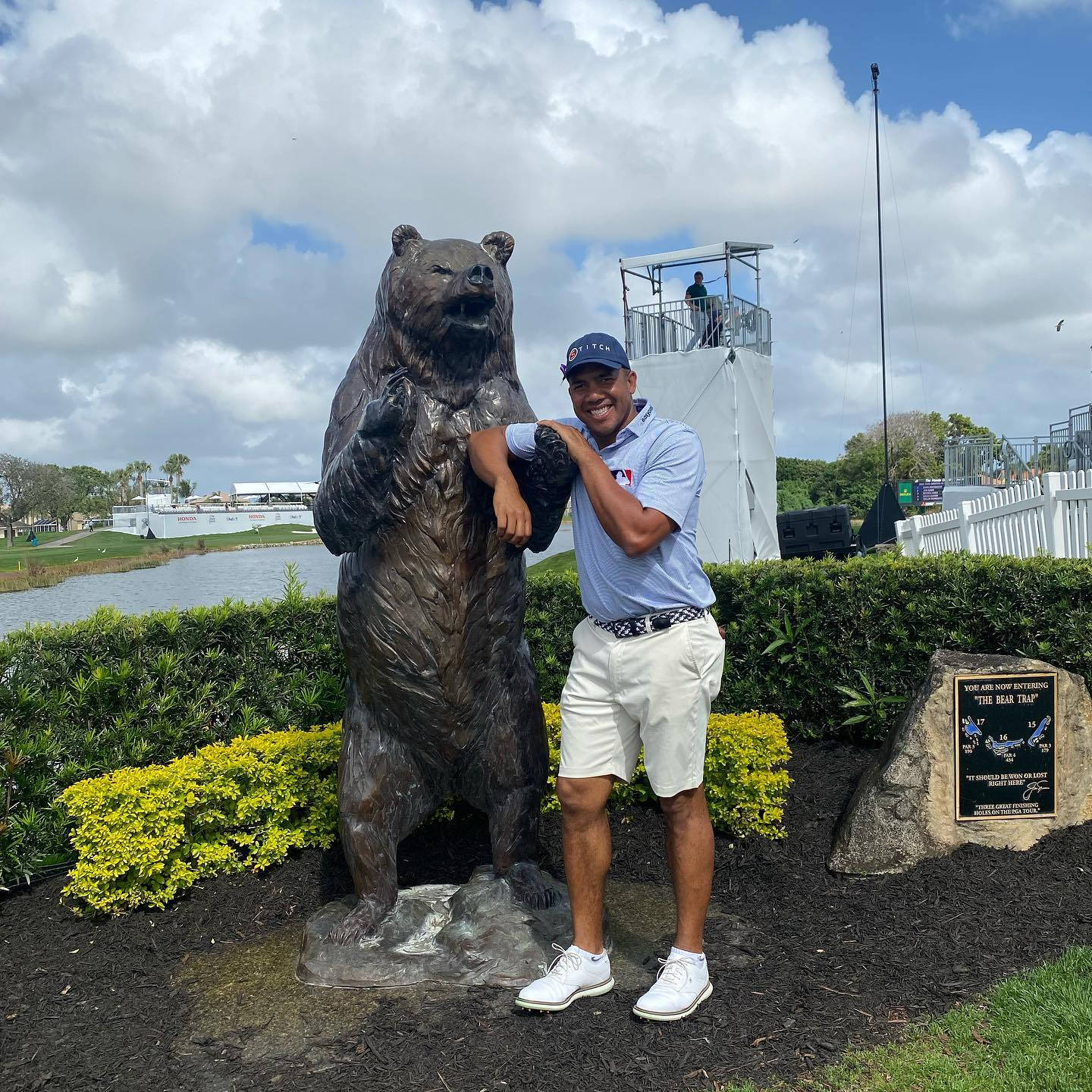 Jhonattan Vegas With Bear Statue Wallpaper