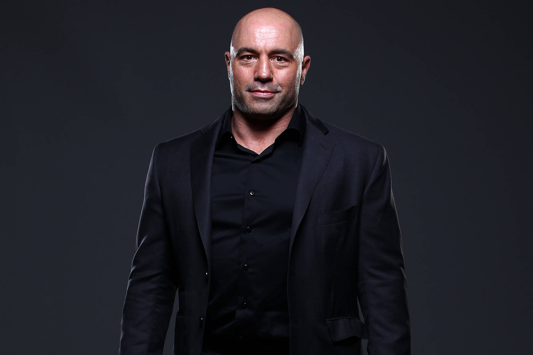 Joe Rogan Modeling Wallpaper