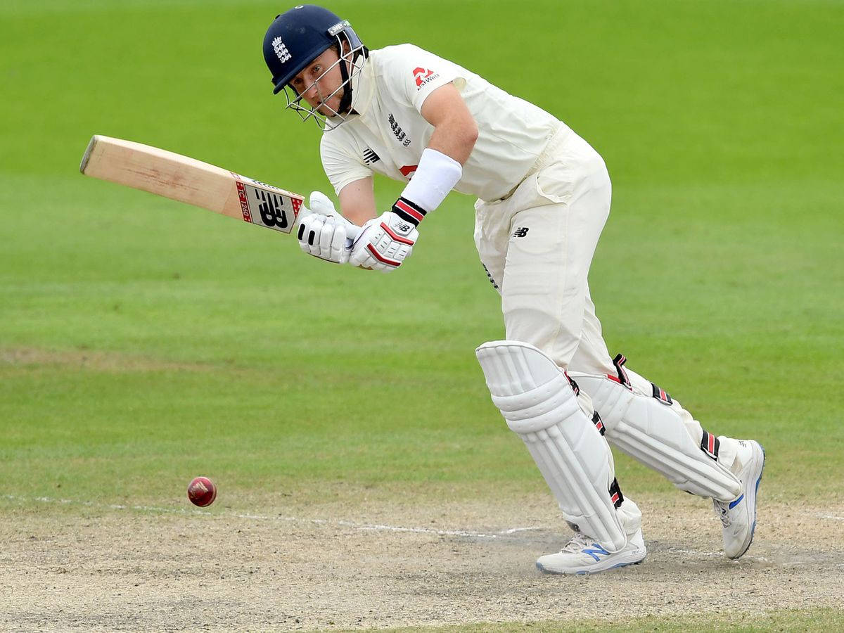 Joe Root Chasing Ball Wallpaper