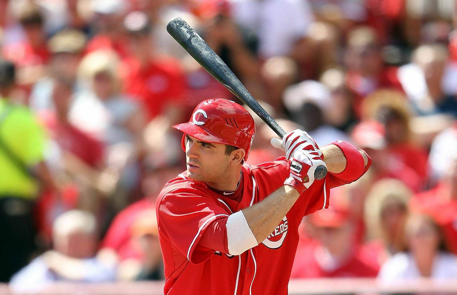 Joey Votto Preparing To Swing Wallpaper