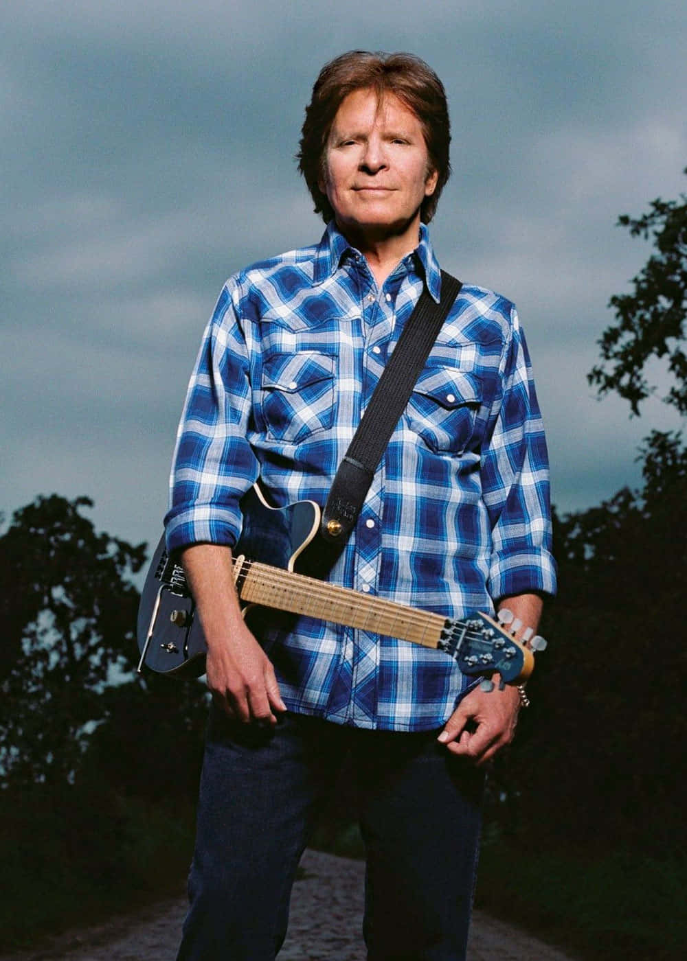 John Fogerty Guitarist Outdoors Wallpaper