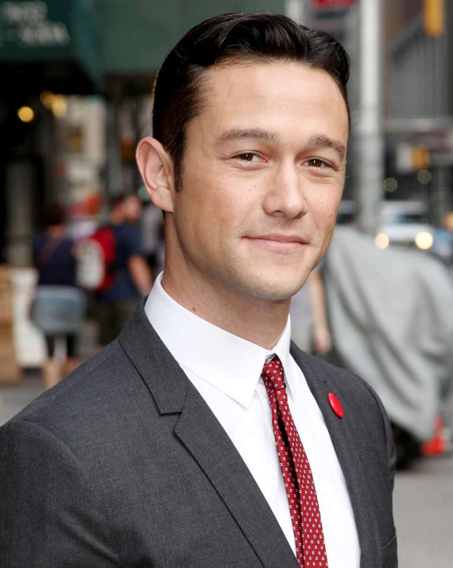 Joseph Gordon-levitt, Actor And Filmaker Wallpaper