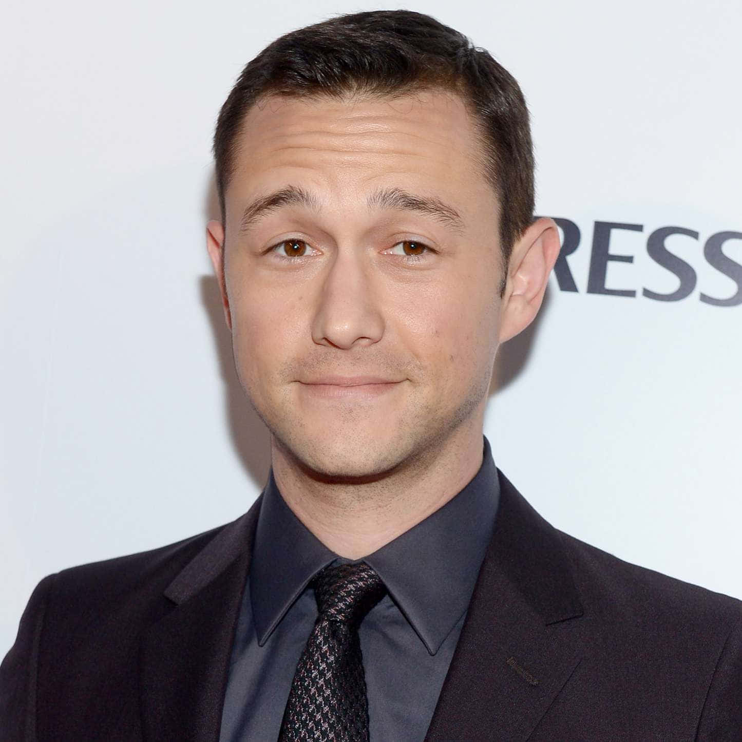 Joseph Gordon-levitt At The Premiere Of ‘inception’' Wallpaper