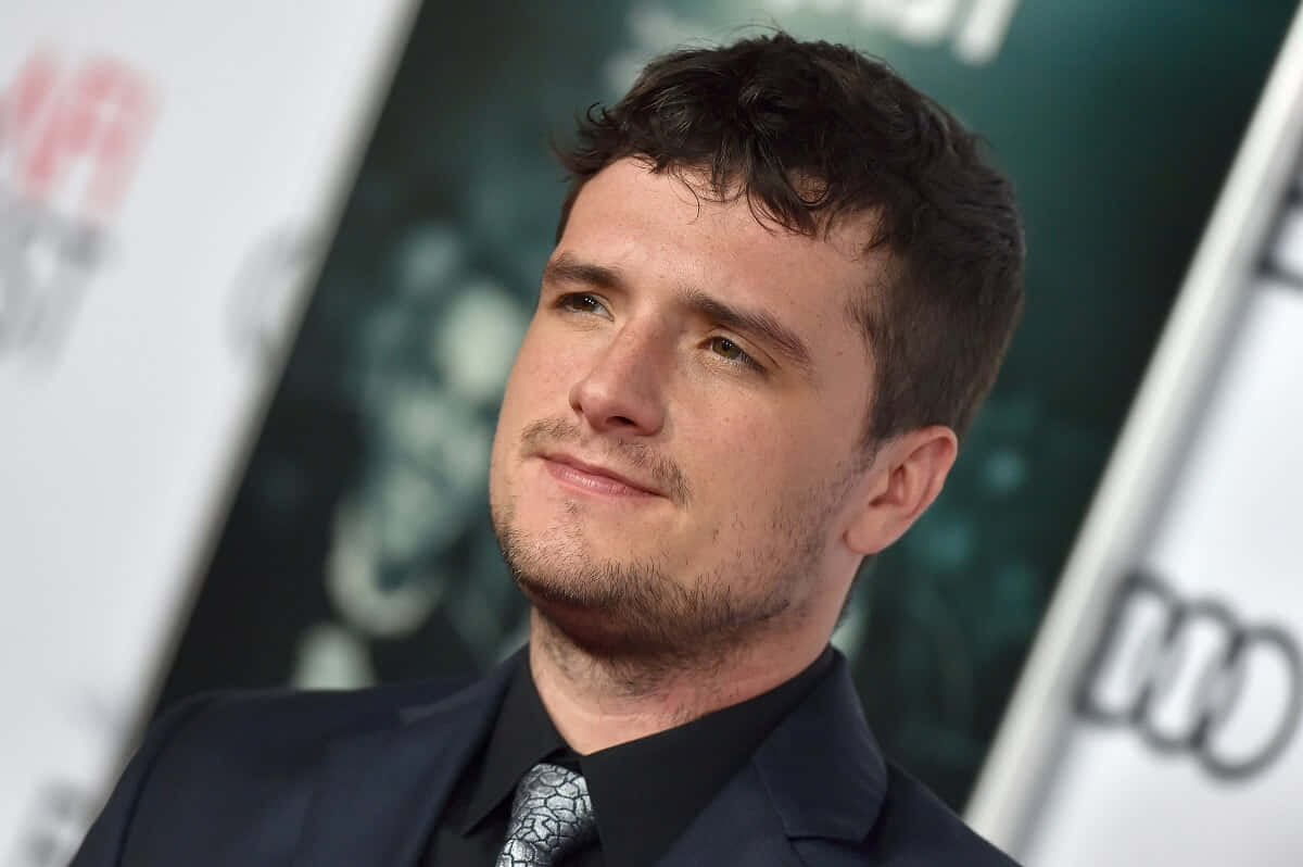 Josh Hutcherson Event Appearance Wallpaper