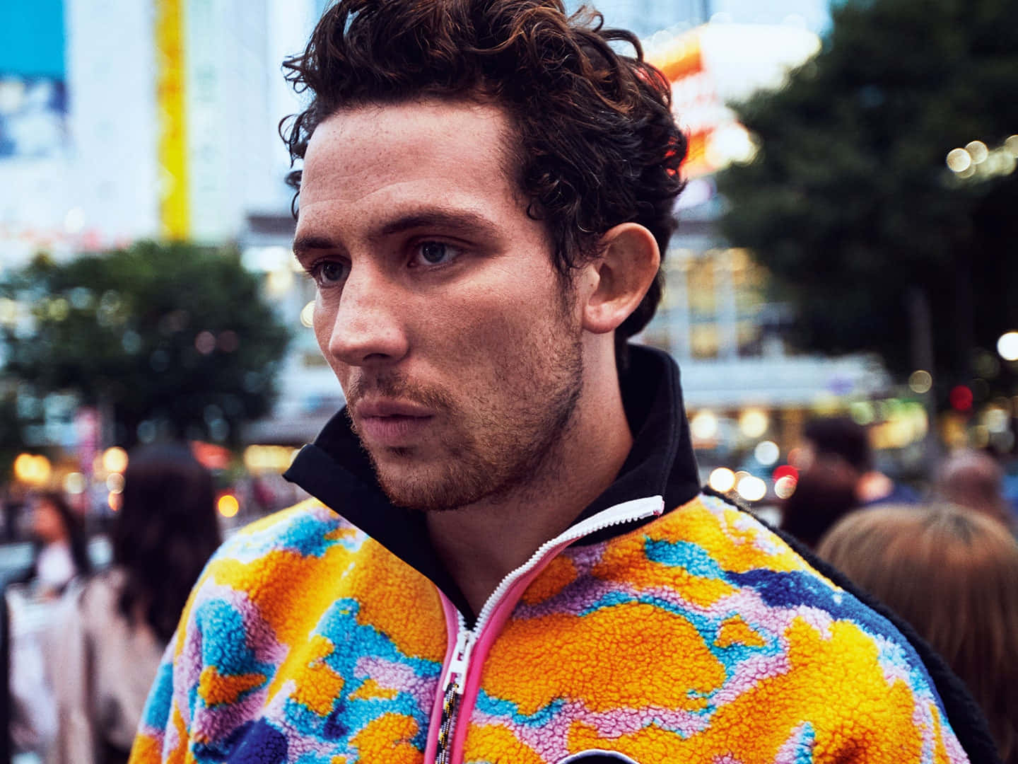 Josh O'connor Wearing The Loewe Fleece Wallpaper