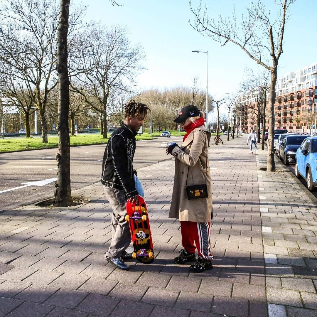 Juice Wrld And Ally Skateboard Wallpaper