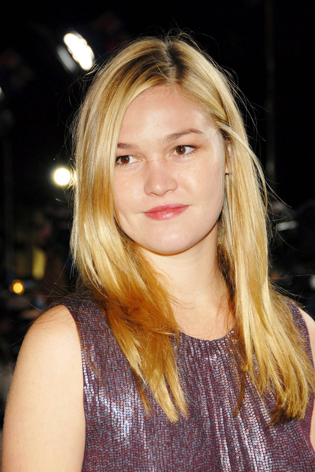 Julia Stiles Photo Celebrity Blonde Wallpaper