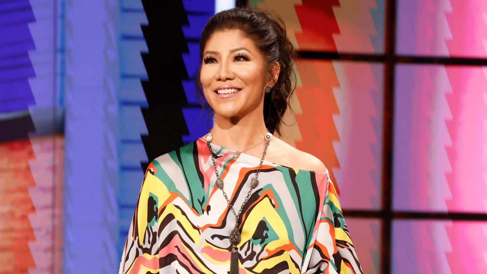 Julie Chen Colorful Outfit Television Show Wallpaper