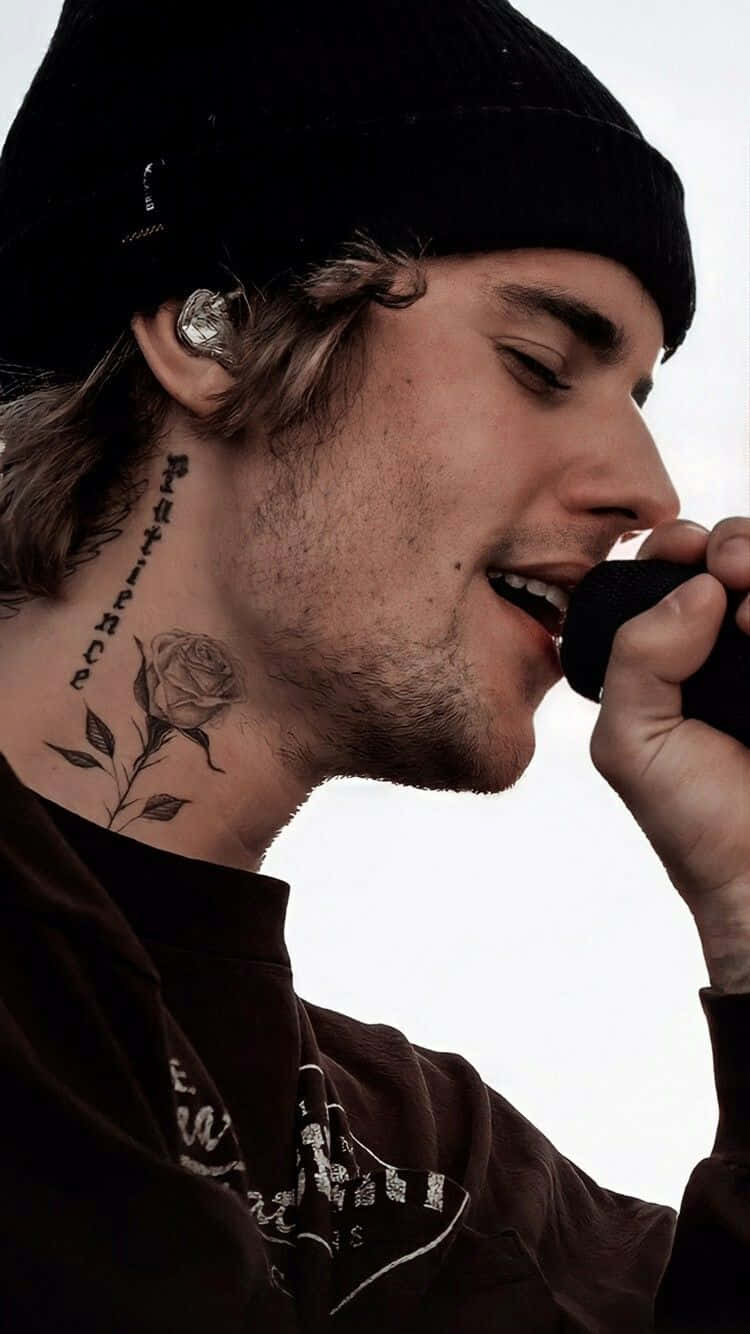 Justin Bieber Looking Ahead To A New Year In 2021 Wallpaper