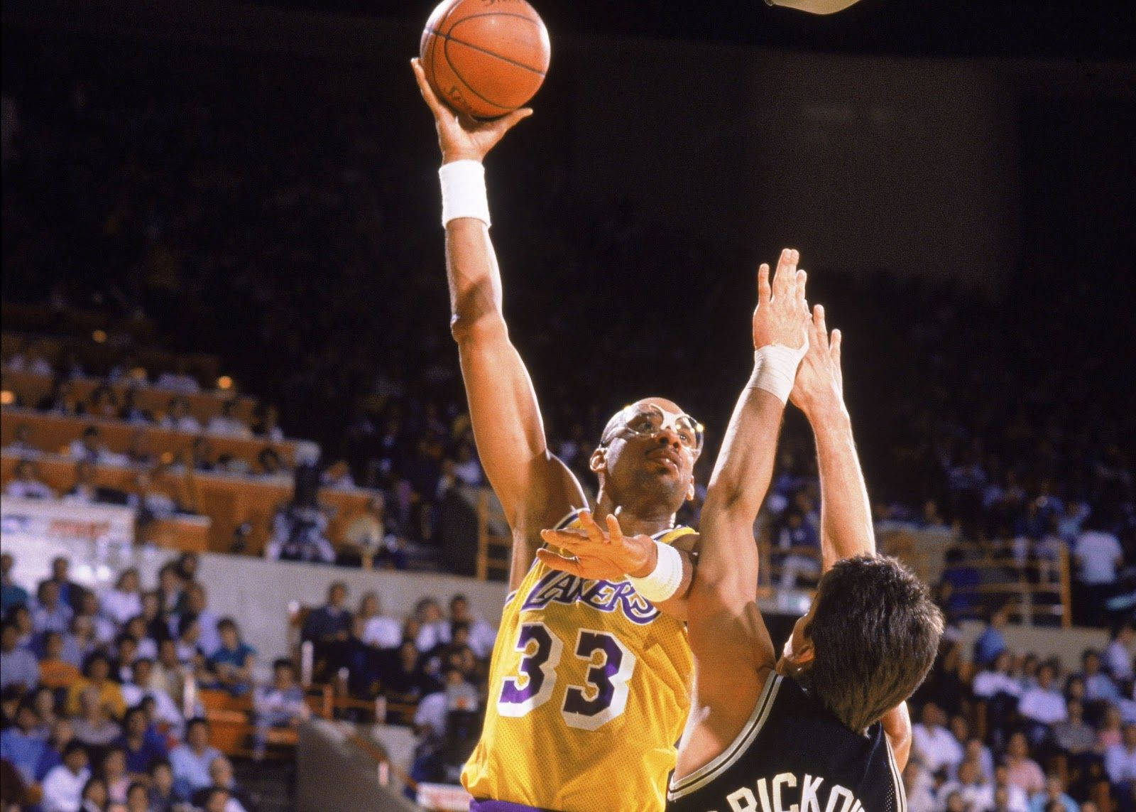 Kareem Abdul-jabbar Sky-hooker Master Wallpaper