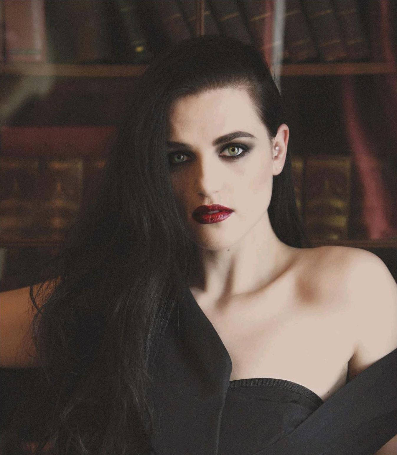 Katie Mcgrath Dark Photoshoot Wallpaper