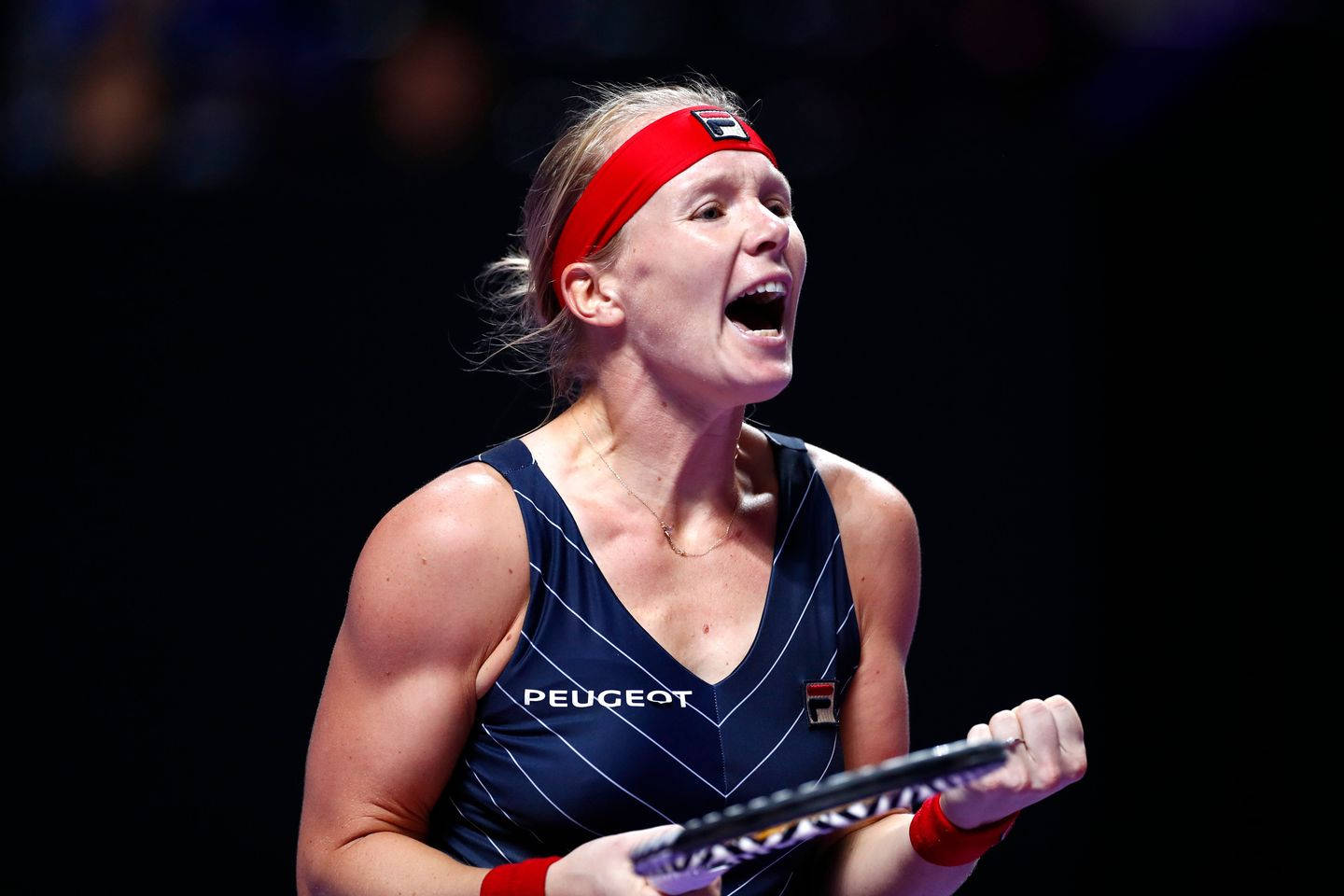 Kiki Bertens Exuding Triumph Wallpaper