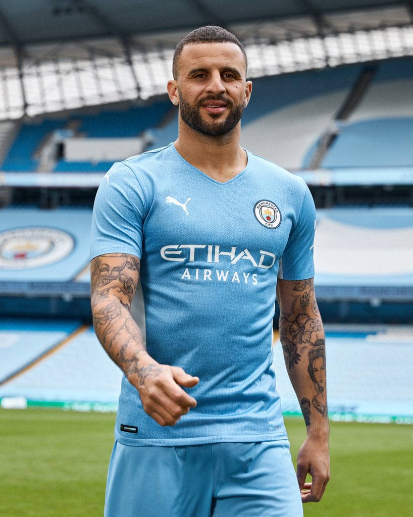 Kyle Walker Blue Manchester City Jersey Wallpaper