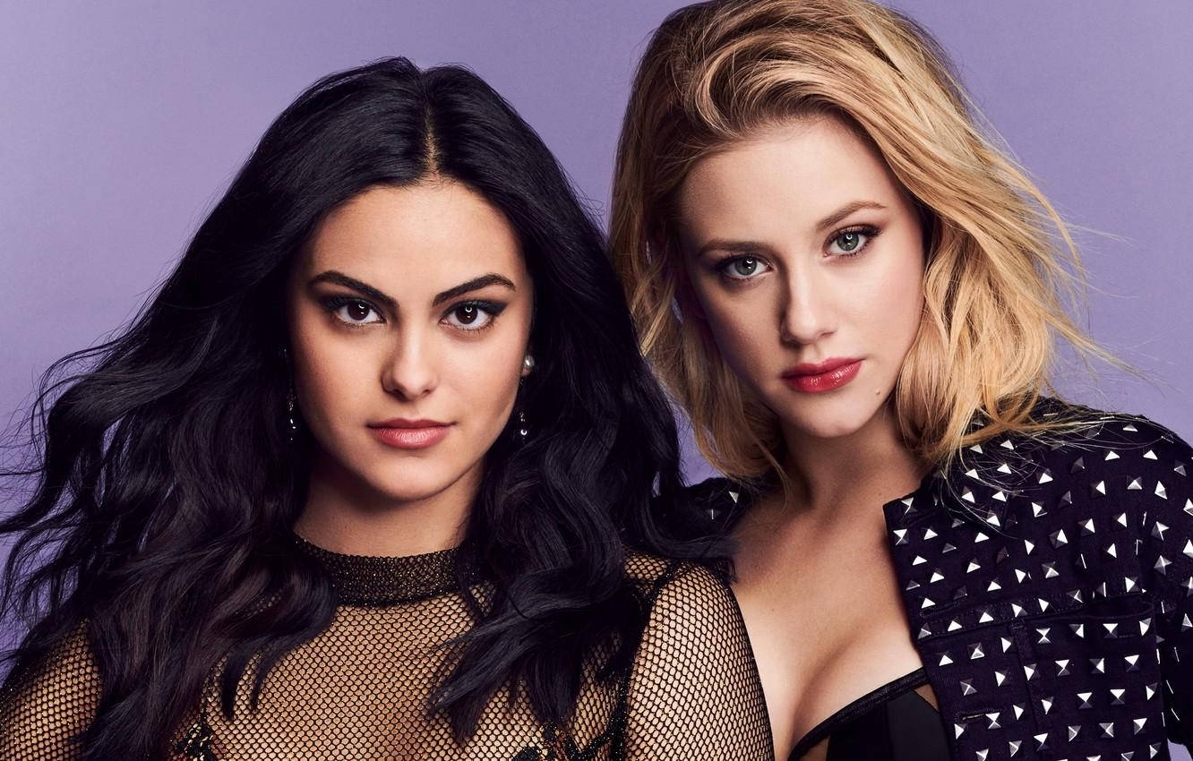 Lili Reinhart With Camila Mendez Wallpaper