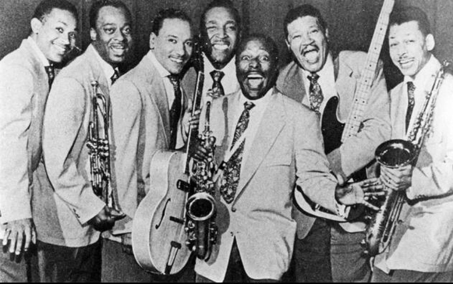 Louis Jordan And Tympany Five Wallpaper