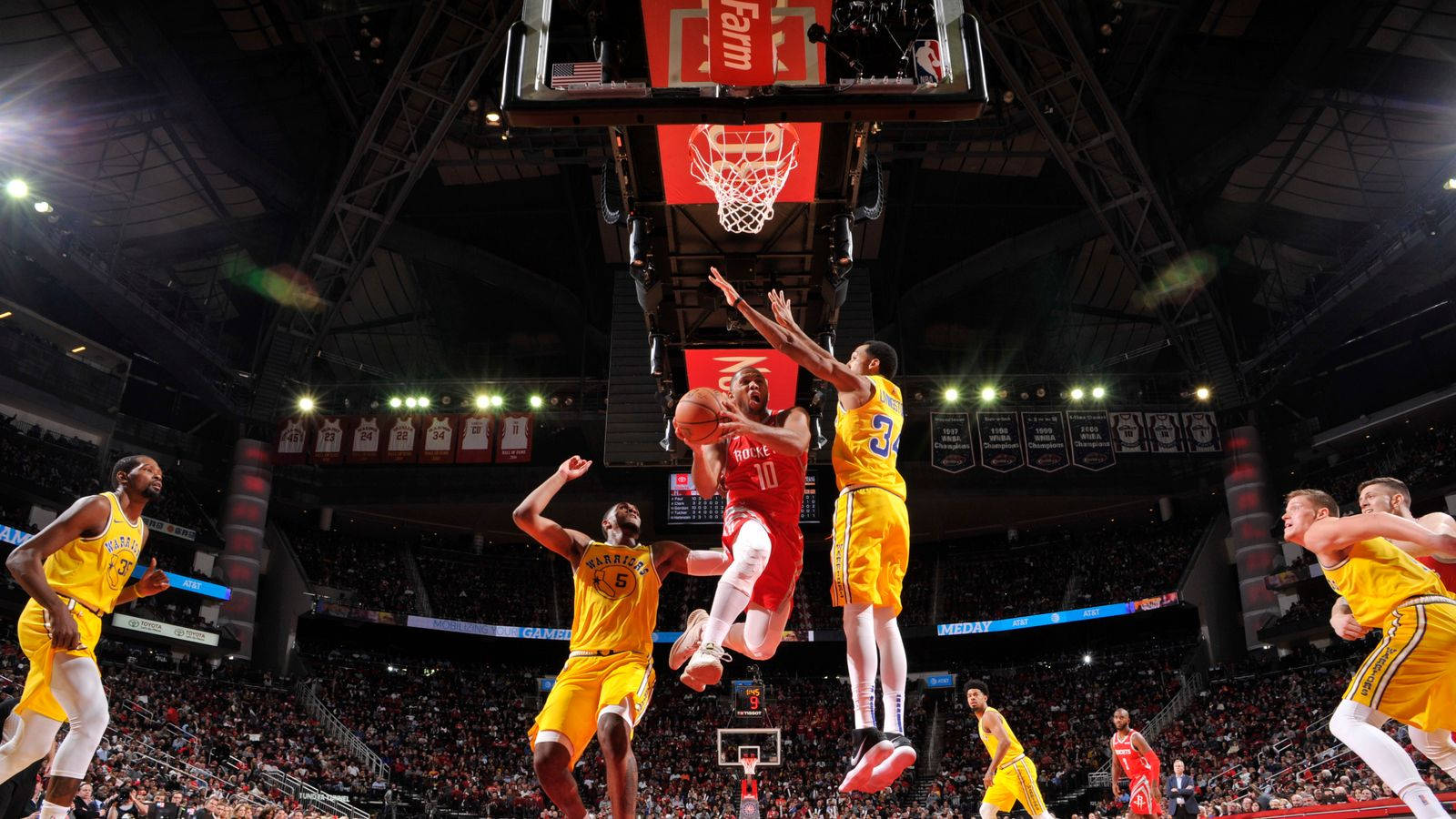 Low-angle Eric Gordon Layup Shot Wallpaper